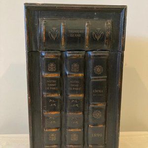 Vintage style wine box